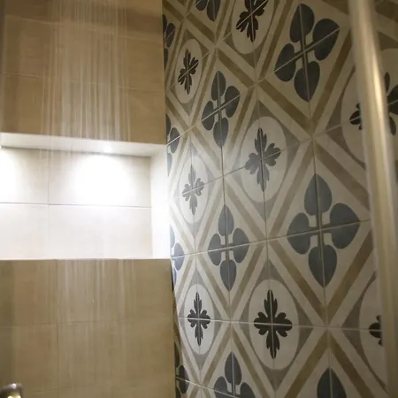 מלון דירות Kalipe 4*